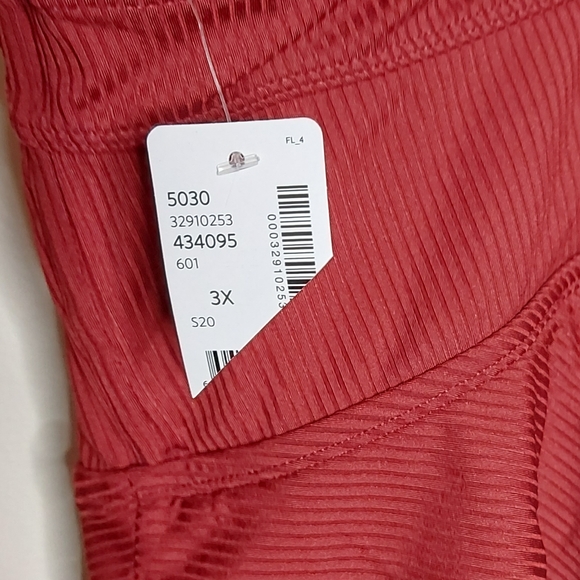NWT Addition Elle Layered Ribbed Swim Top - Picture 8 of 9
